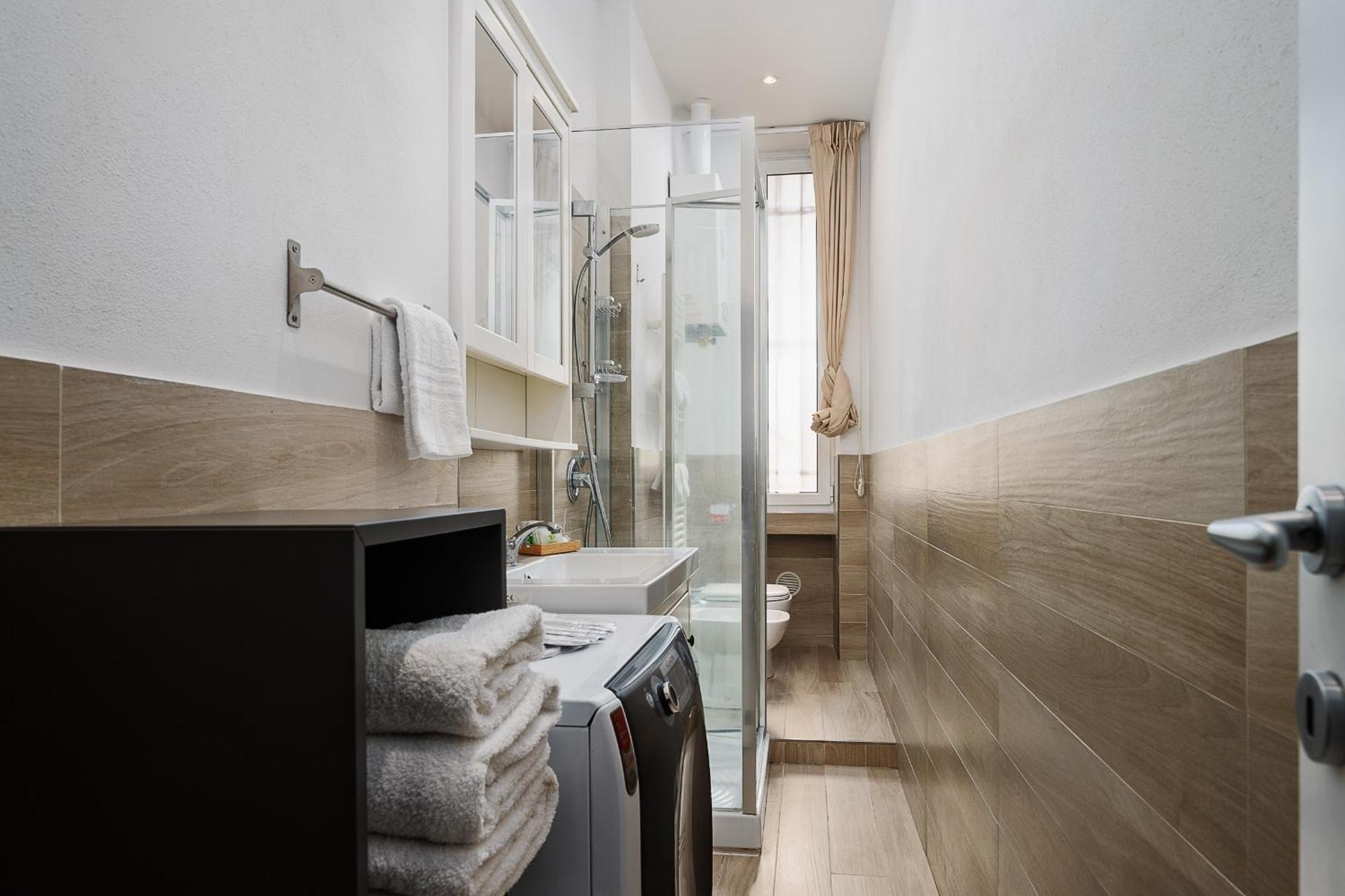 New - M2 Famagosta - Bocconi And Darsena * Mailand